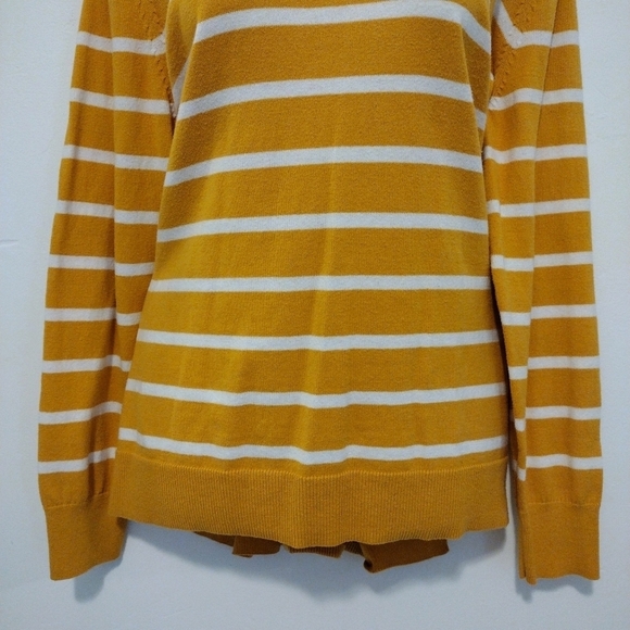 Gap - Striped Mustard Yellow Crewneck Sweater - Picture 6 of 16